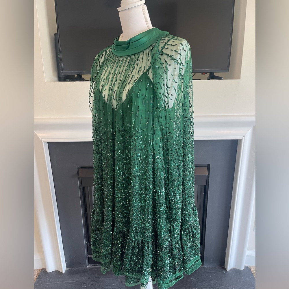 Alice + Olivia Zenon Embellished Tie-Neck Cape Mini Dress 
$1,495 NWT - Picture 8 of 11